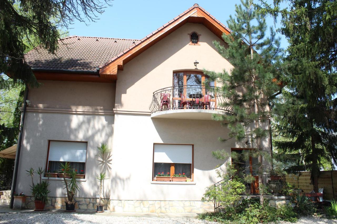 Vicze Apartmanház Siófok Exteriér fotografie