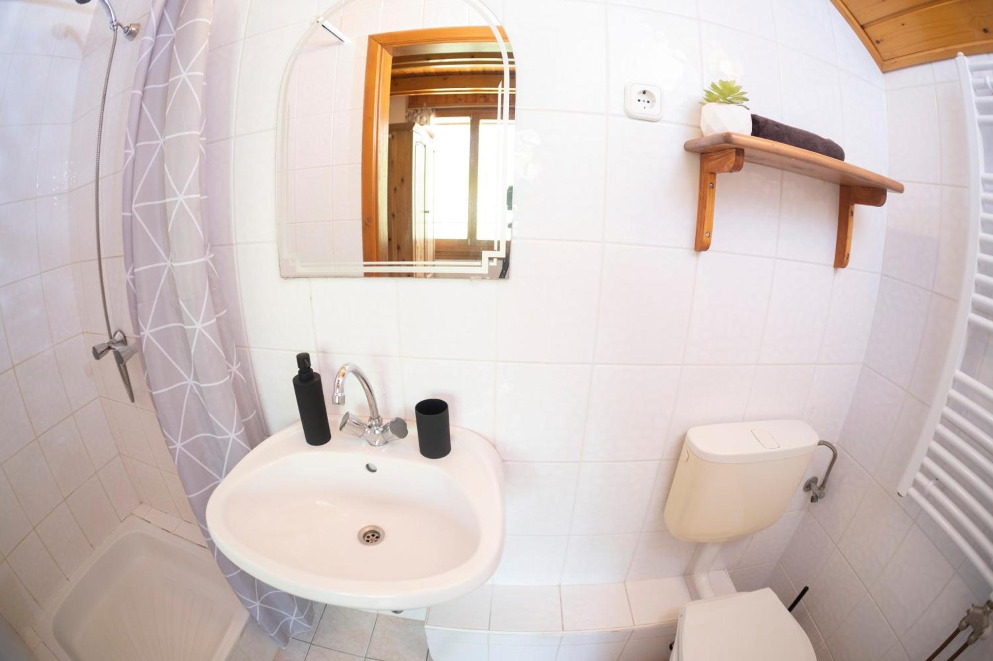 Vicze Apartmanház Siófok Pokoj fotografie