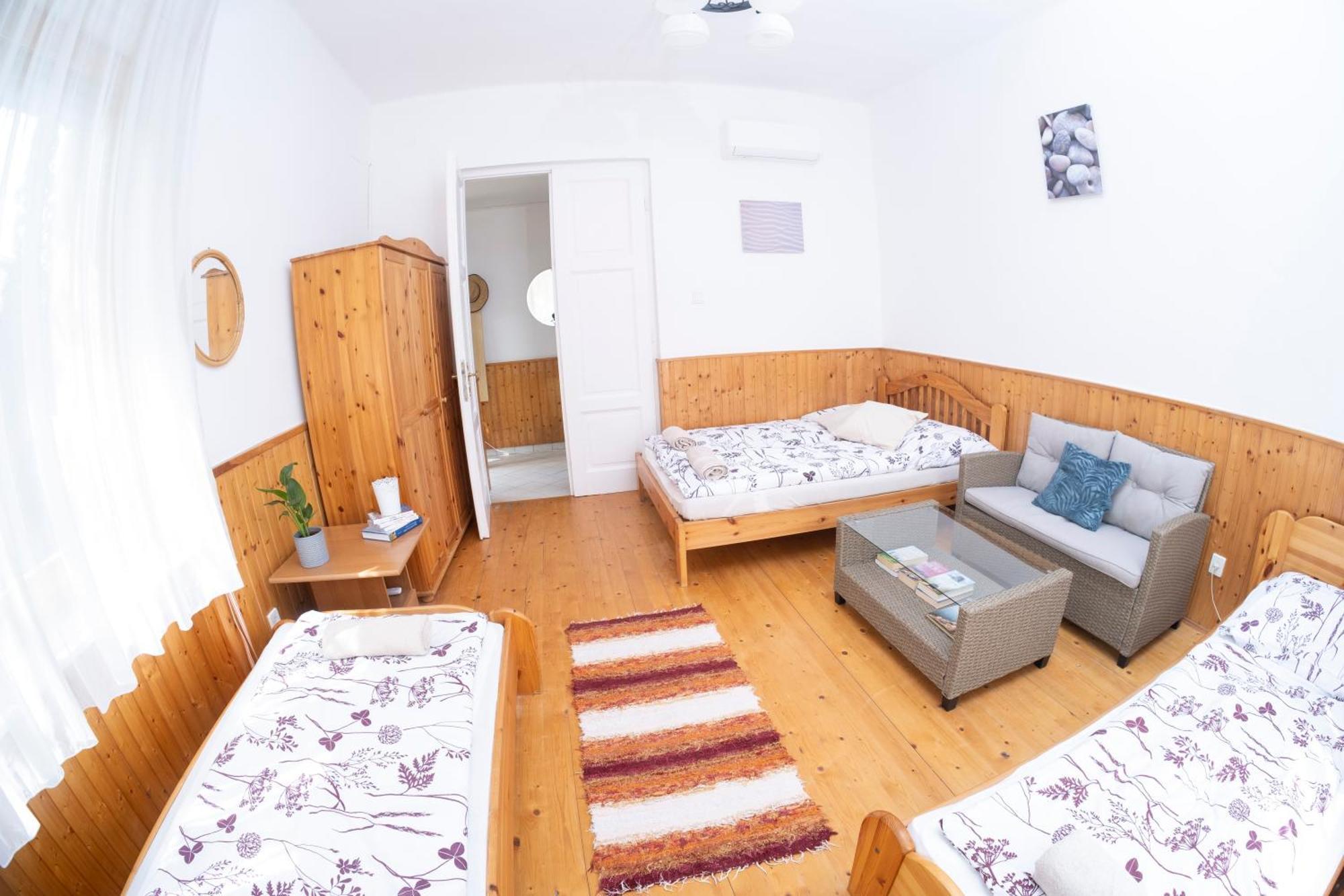 Vicze Apartmanház Siófok Pokoj fotografie