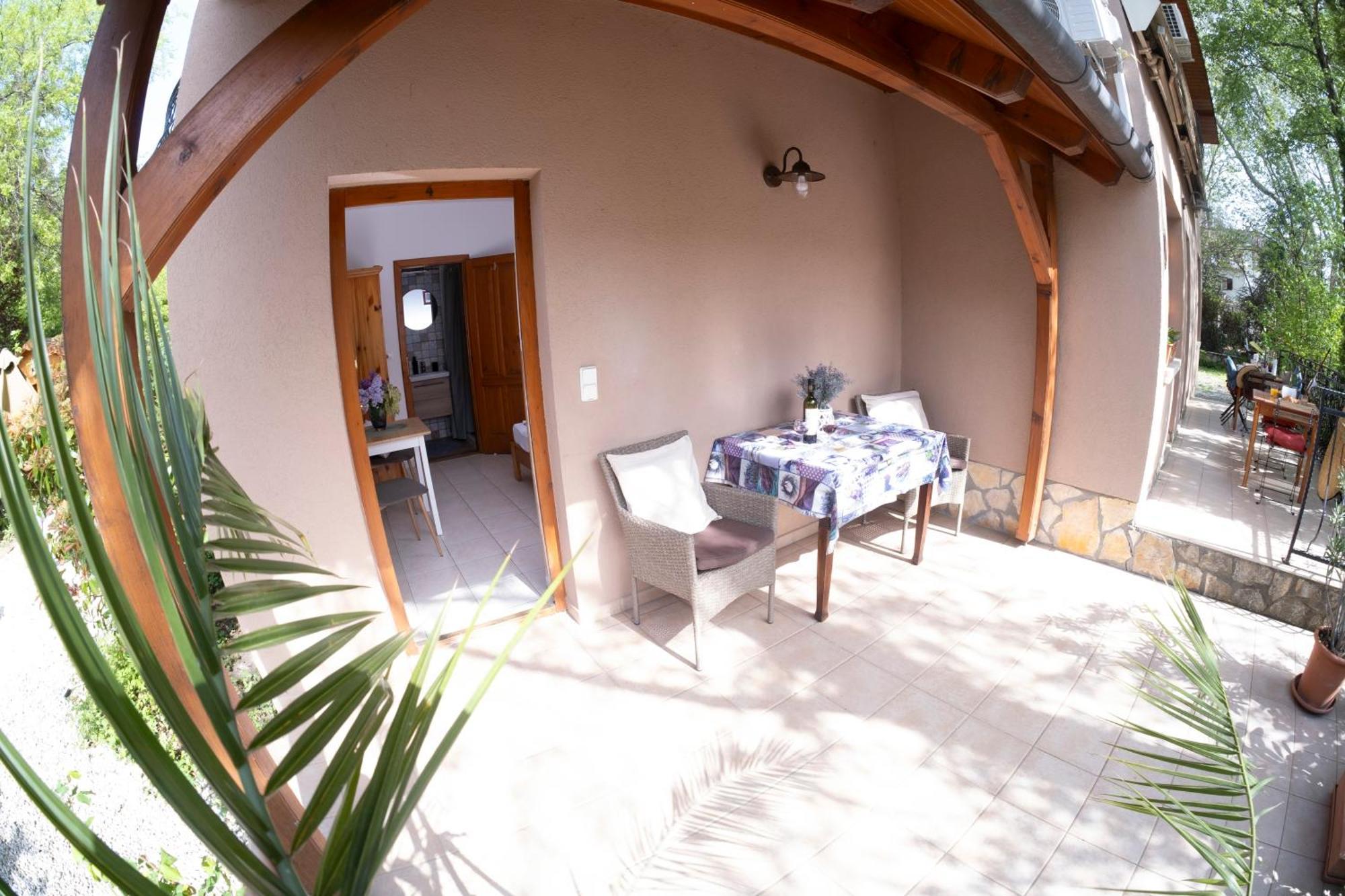 Vicze Apartmanház Siófok Exteriér fotografie